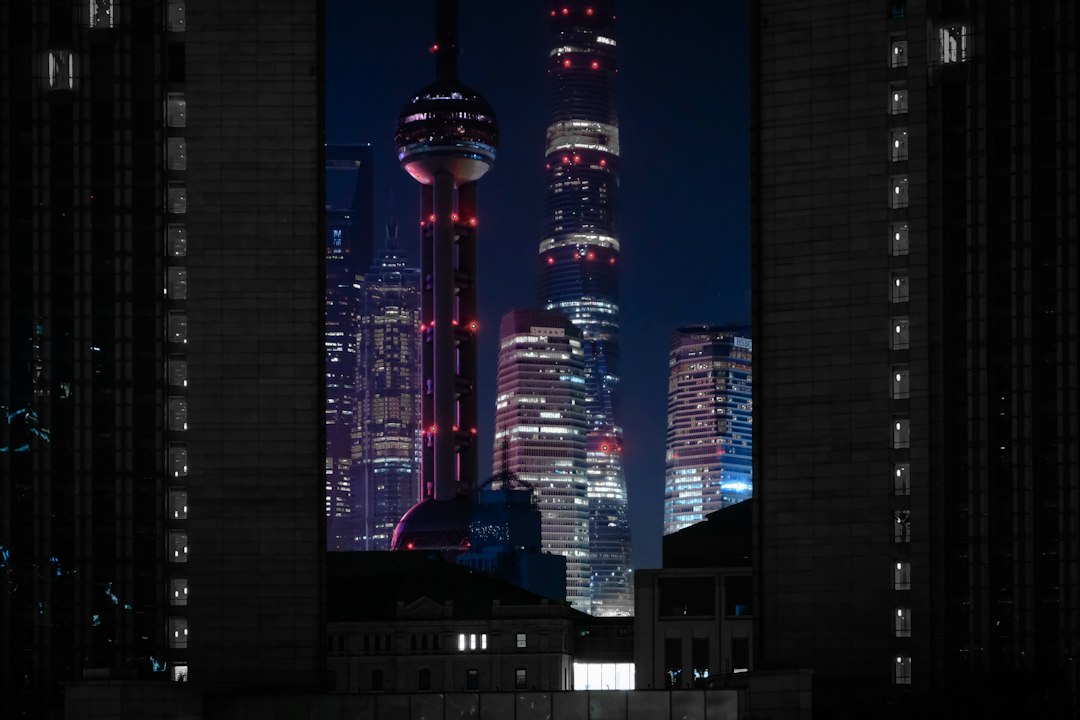 Photo hidden stories city towers